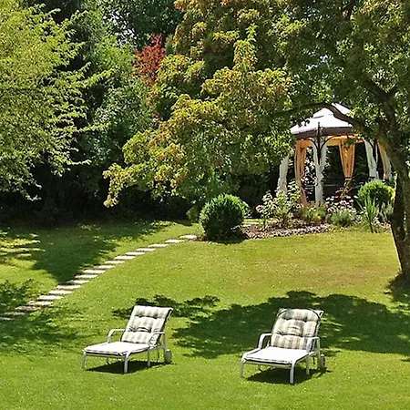 Burgblick 3* 바덴바일러